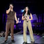 Demi Lovato revela como aconteceu convite para cantar com os Jonas Brothers