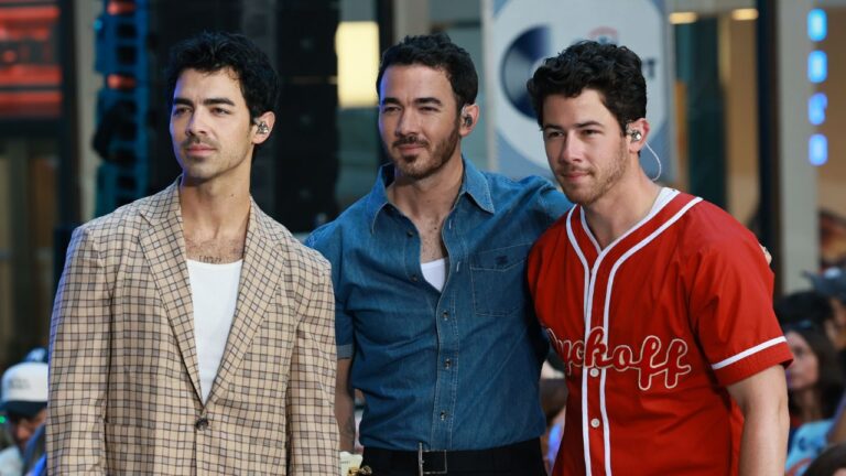 O papel que fez os Jonas Brothers receberem um Framboesa de Ouro