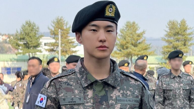 Hoshi, do SEVENTEEN, atualiza fãs sobre vida no exército