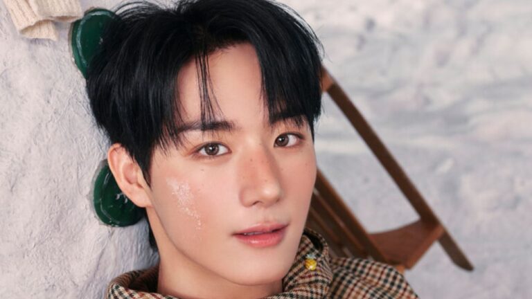 De surpresa, Jeong Seunghwan, do ATBO, se alista no exército