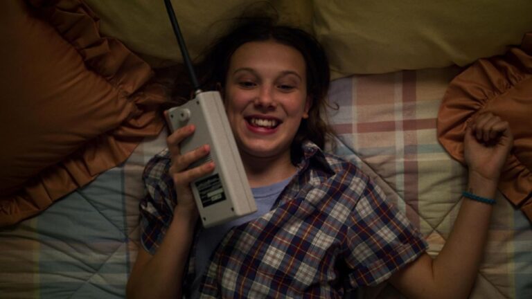 Stranger Things: O adereço do set que Millie Bobby Brown levou para casa