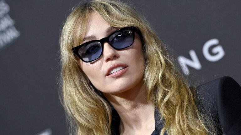 Após foco na música, Miley Cyrus se diz aberta a retorno à atuação