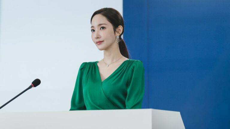 O Beijo da Sereia: Park Min Young surge enigmática em novas fotos