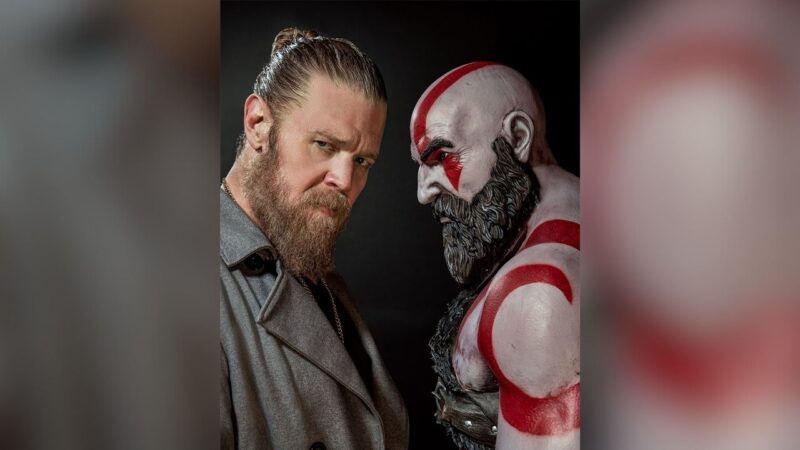 Imagem promocional de Ryan Hurst e Kratos - Divulgação/Amazon Prime Video