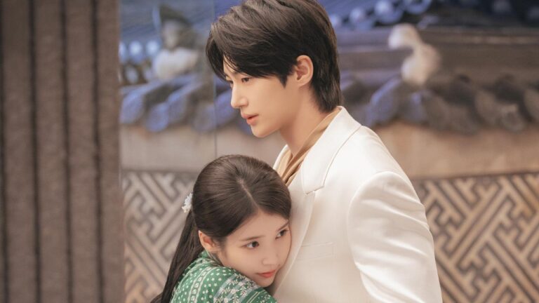 IU e Byeon Woo Seok encantam fãs com química real nos bastidores de “A Coroa Perfeita”