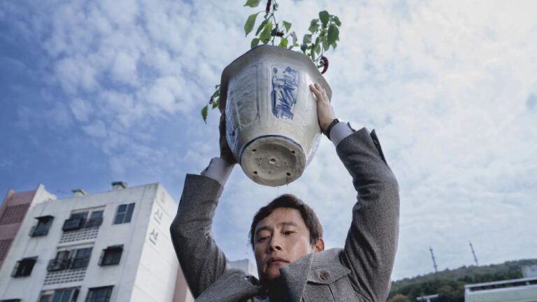 A Única Saída: Filme sul-coreano indicado ao Oscar chega ao streaming no Brasil