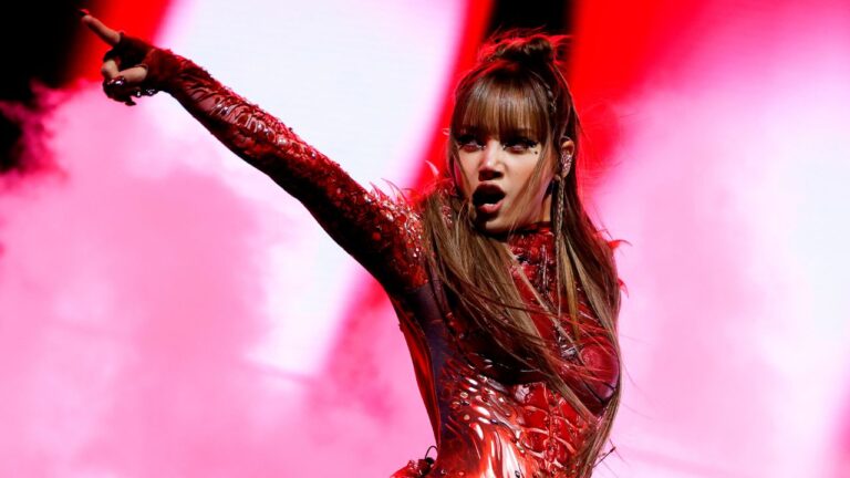Lisa, do BLACKPINK, faz história com anúncio de residência em Las Vegas