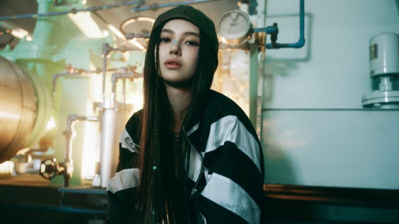 Concept photo de Danielle, do NewJeans, para o álbum 'Right Now' - Divulgação/ADOR