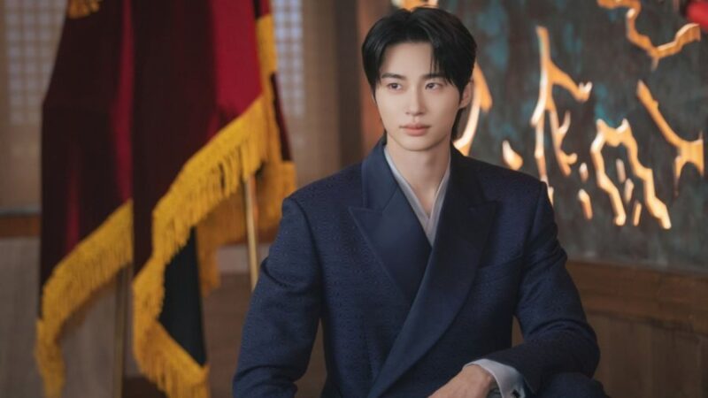 Byeon Woo Seok em A Coroa Perfeita
