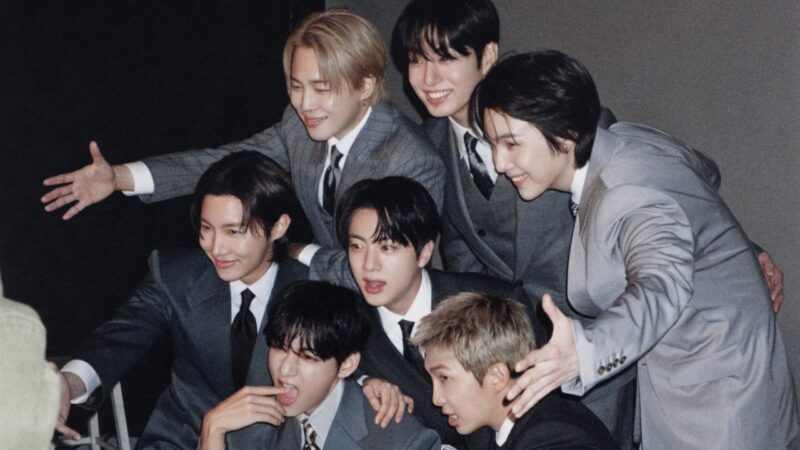 BTS nos bastidores do photoshoot para o álbum 'ARIRANG'
