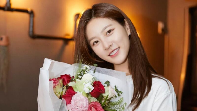 Falecida atriz de doramas Kim Sae Ron recebe homenagem em Cannes