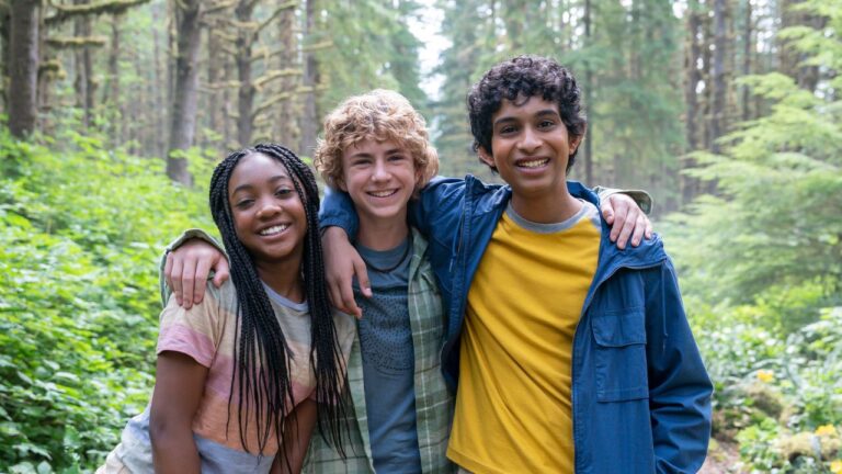 Percy Jackson: Rick Riordan anuncia spin-off focado no Acampamento Meio-Sangue