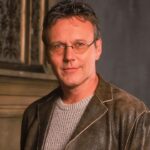 Anthony Head, de ‘Buffy: A Caça-Vampiros’, morre aos 72 anos
