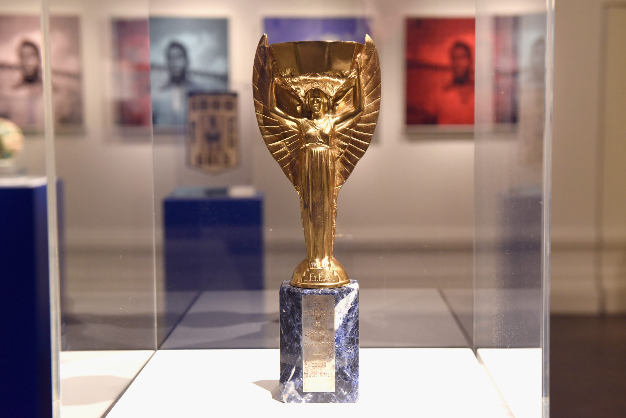 Réplica da taça Jules Rimet - Mary Turner/Getty Images