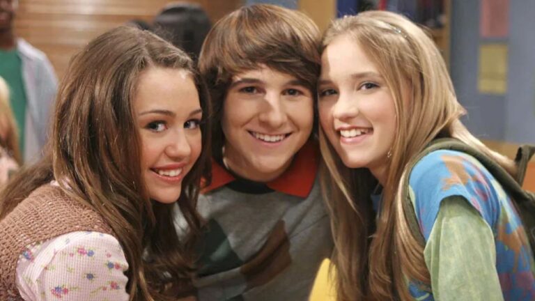 Mitchel Musso justifica ausência no especial de 20 anos de ‘Hannah Montana’