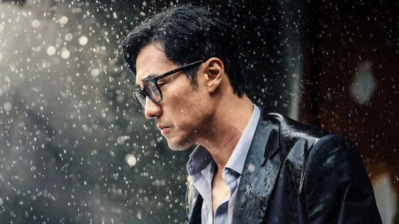 So Ji Sub em cena do dorama "Agente Kim Reativado"