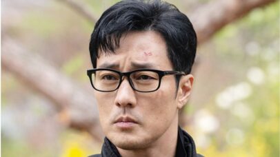 So Ji Sub em cena do dorama ‘Agente Kim: Reativado