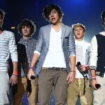 Louis Tomlinson celebra 16 anos do One Direction e faz homenagem a Liam Payne