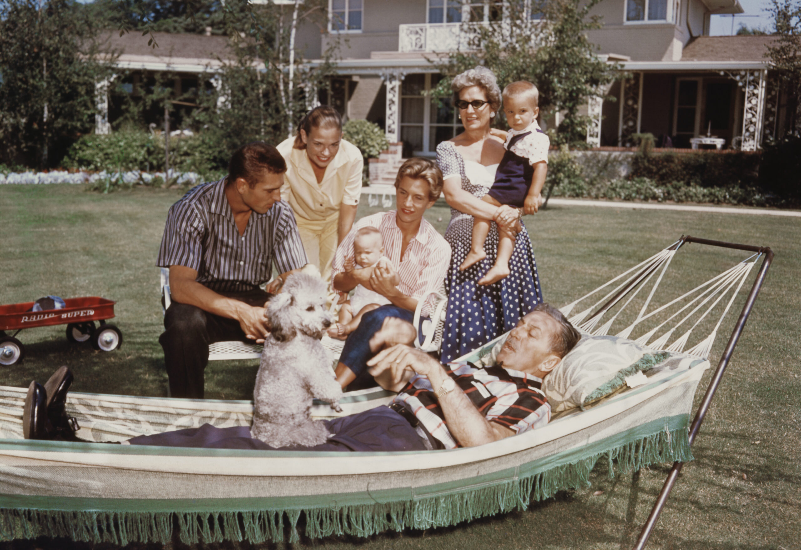 Walt Disney com sua família na década de 1950 - Gene Lester/Getty Images