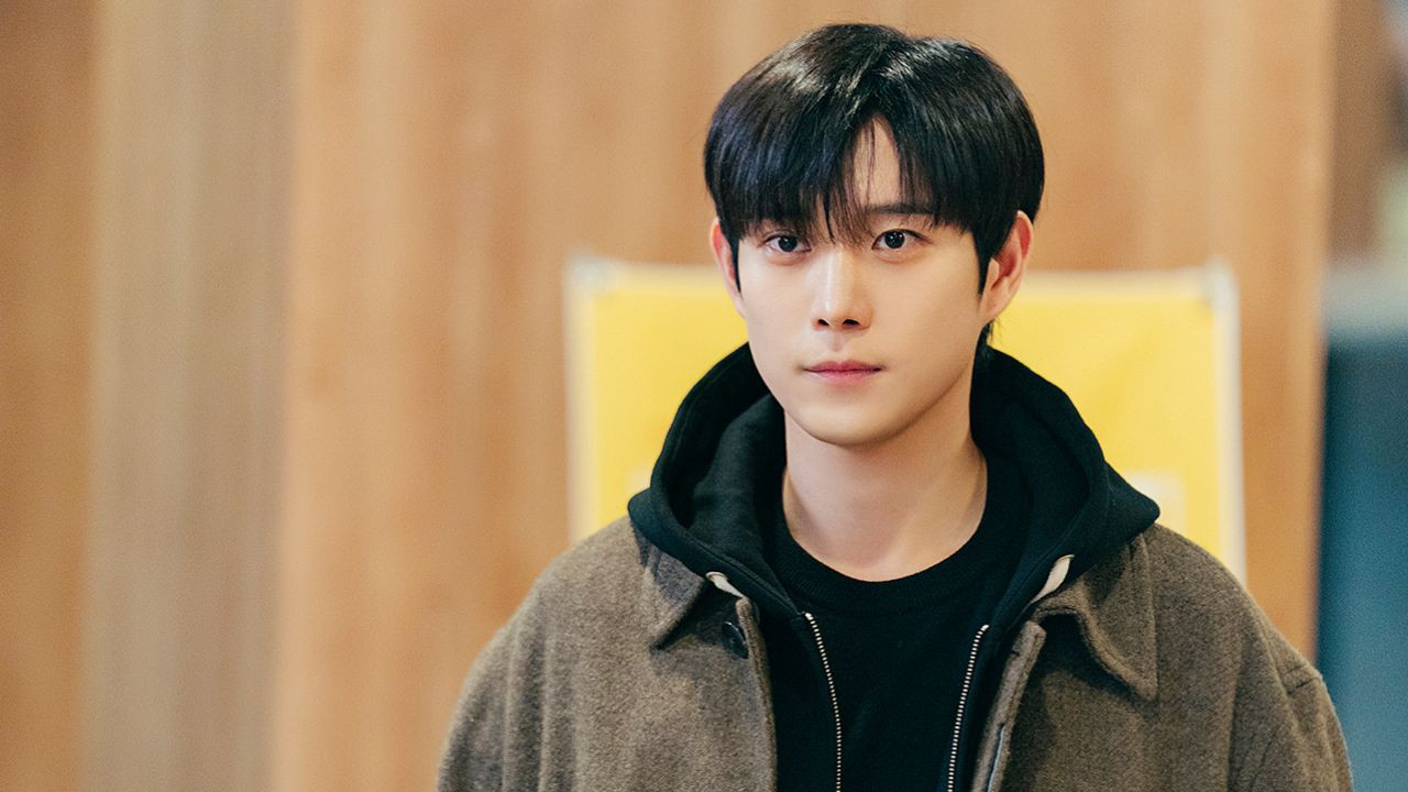 Kim Young Dae em cena do dorama 'Lucros do Amor'