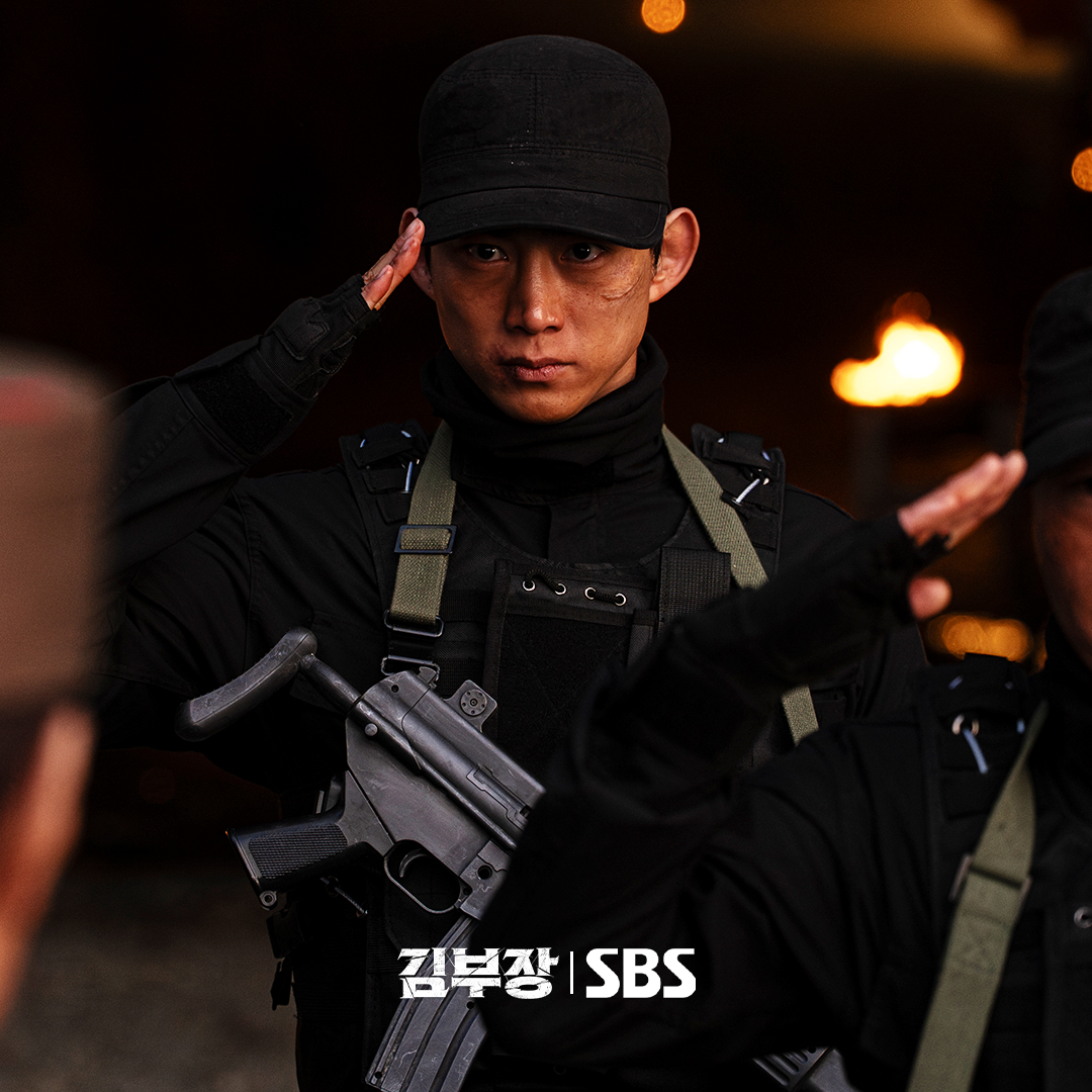 Taecyeon Agente Kim Reativado 3