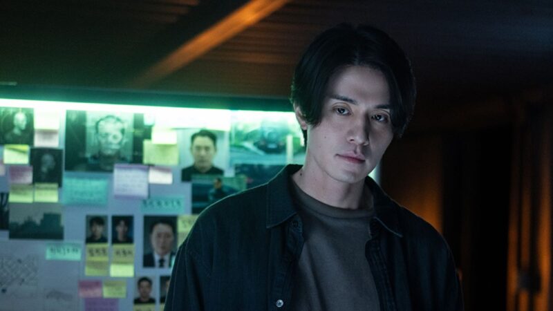 Lee Dong Wook em cena do dorama 'Uma Loja para Assassinos'