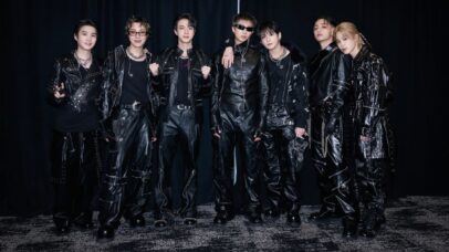 Integrantes do BTS nos bastidores do show de Las Vegas para a turnê "ARIGANG"