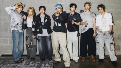Integrantes do BTS nos bastidores do show de Las Vegas para a turnê "ARIGANG"