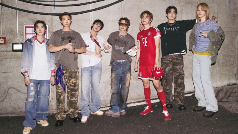BTS nos bastidores do show de Munique para a turnê 'ARIRANG'