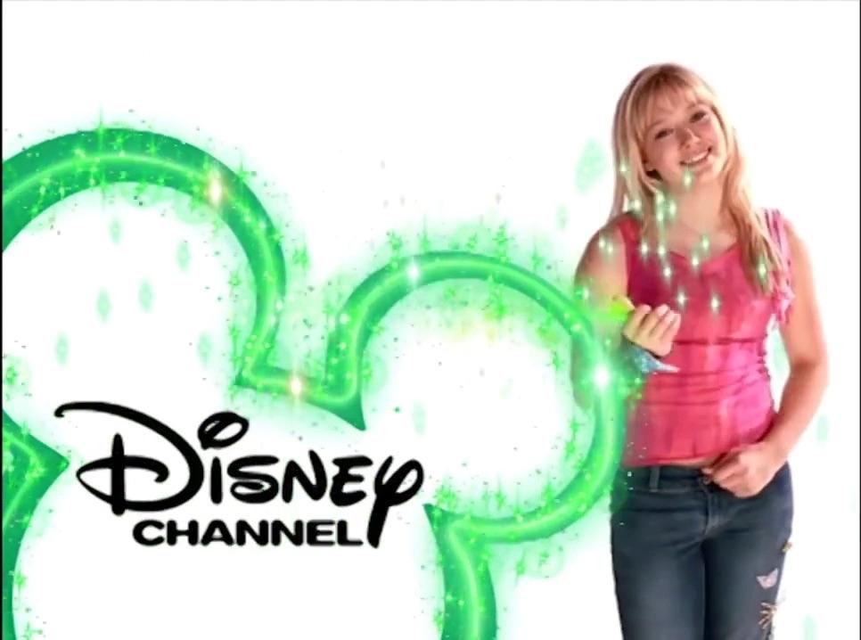 Hilary Duff fazendo a vinheta do Disney Channel