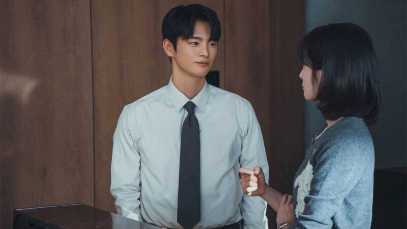 Cena do k-drama 'Te Vejo no Trabalho!'