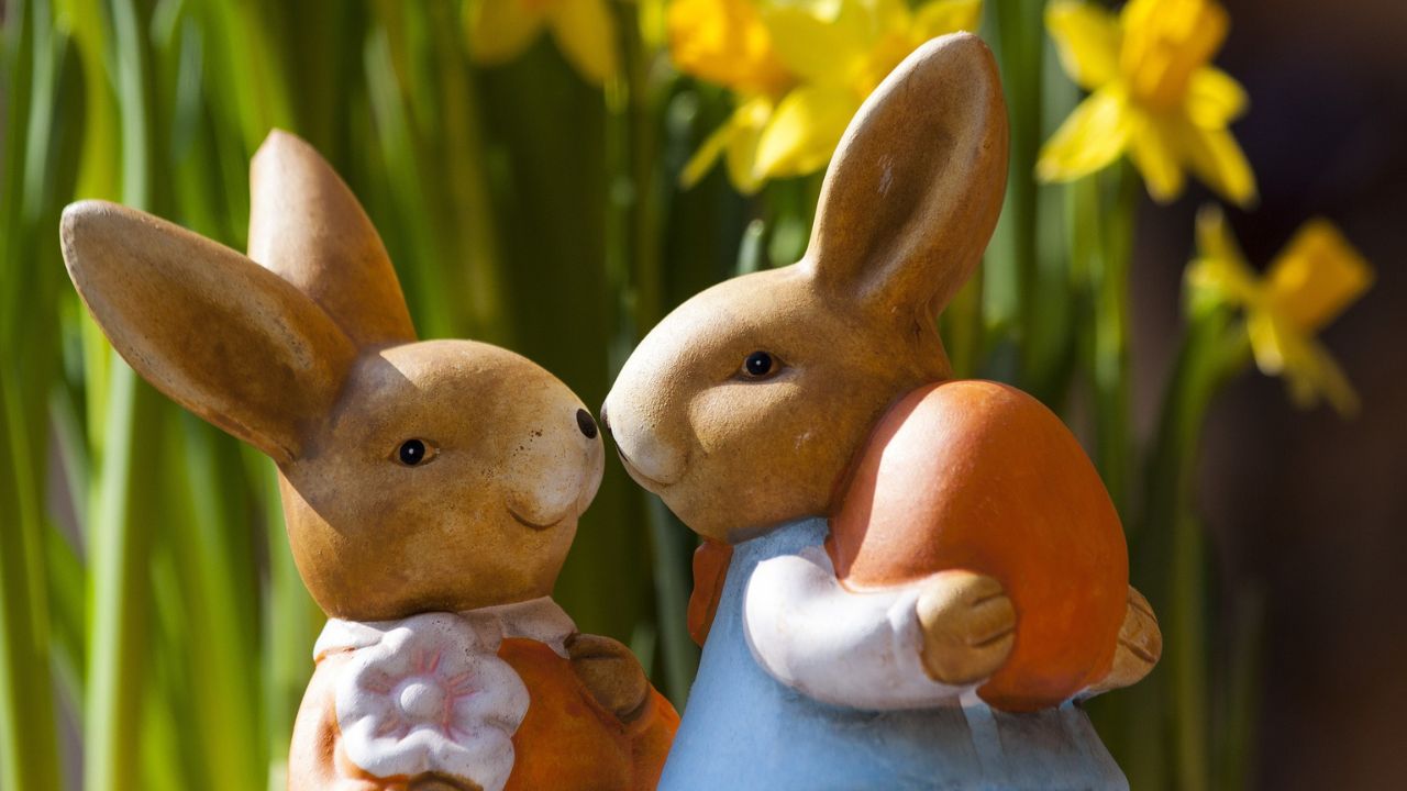Por que ovos e coelhos são símbolos da Páscoa?