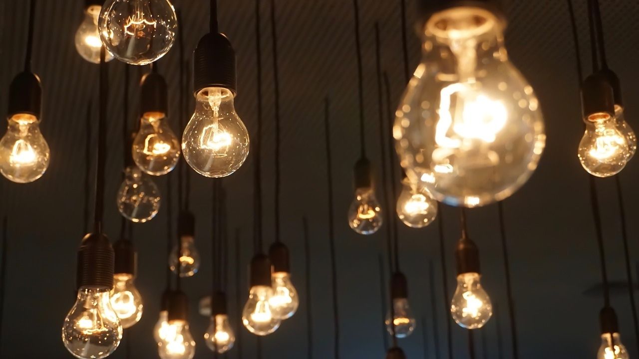 Como as pessoas viviam sem eletricidade?