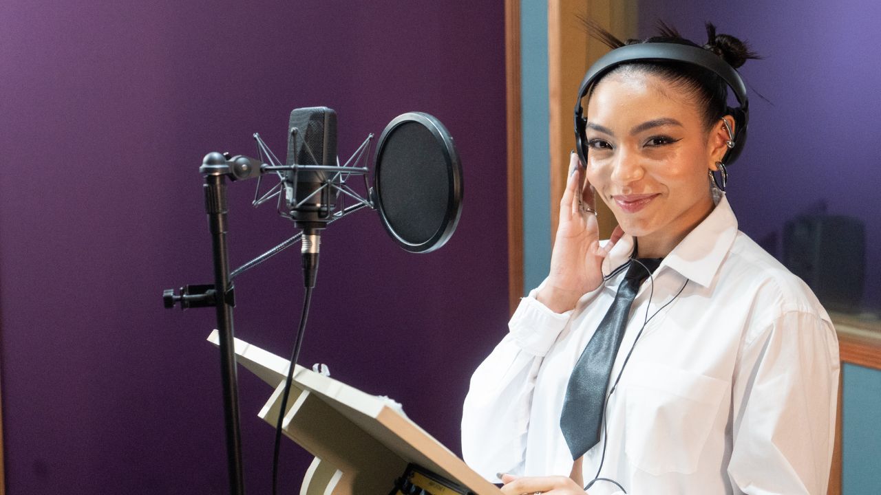 Any Gabrielly dará voz a April O’Neil em versão dublada de ‘As Tartarugas Ninja: Caos Mutante’