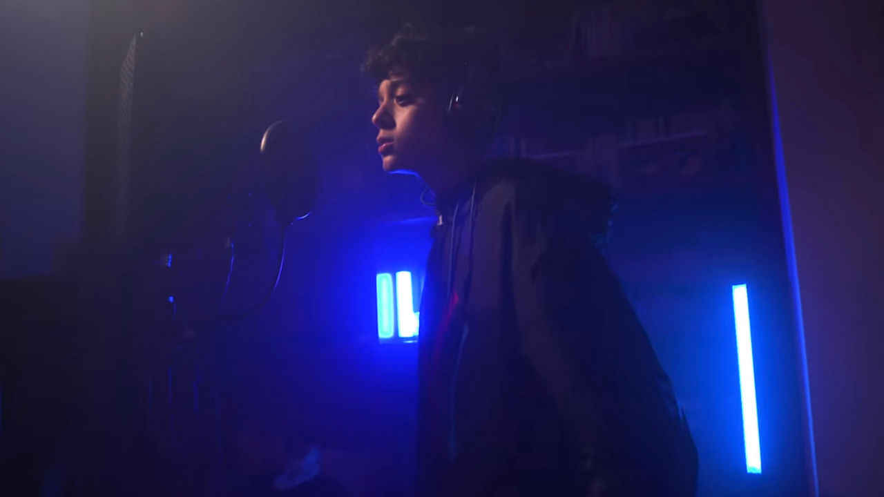 Gabriel Moreira inicia carreira musical com o lançamento de ‘Gelo’