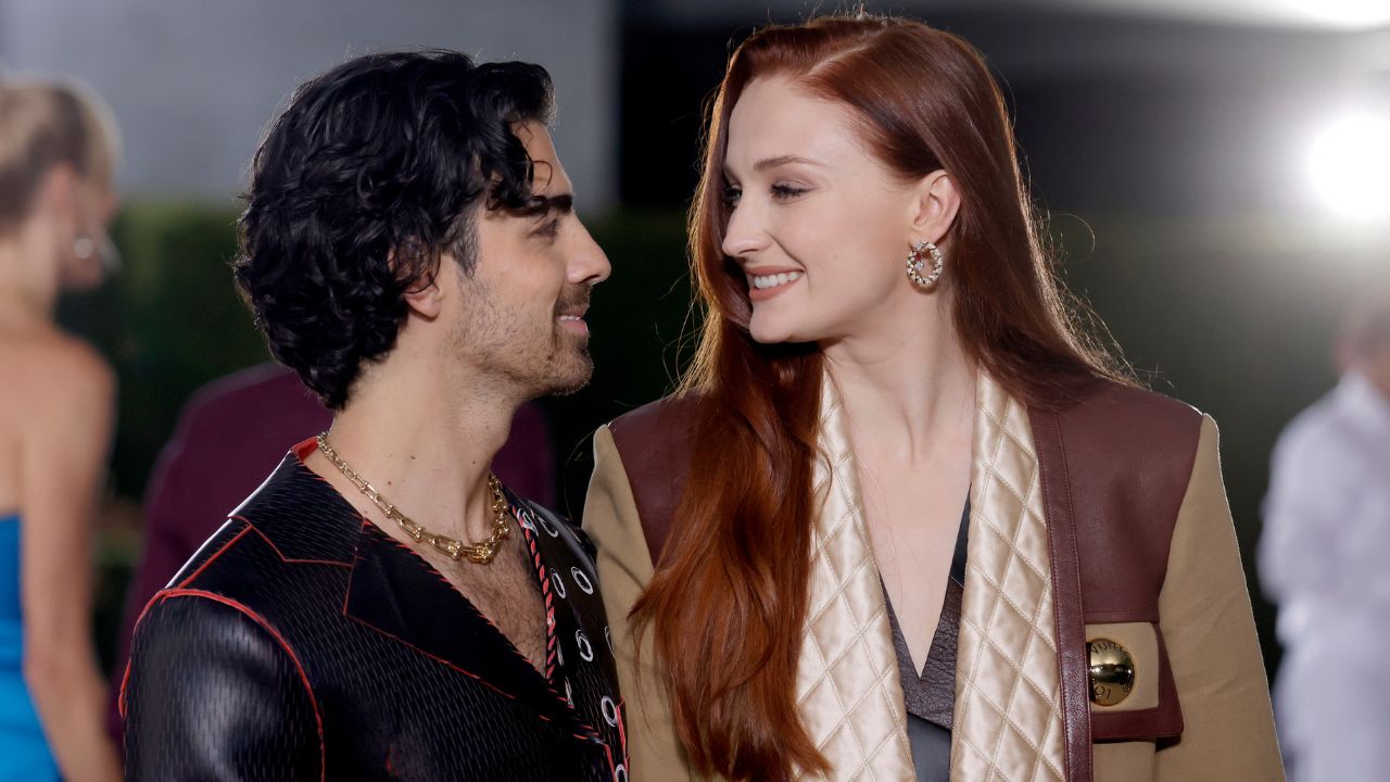 Antes do divórcio, Joe Jonas dedicou música do álbum dos Jonas Brothers para Sophie Turner