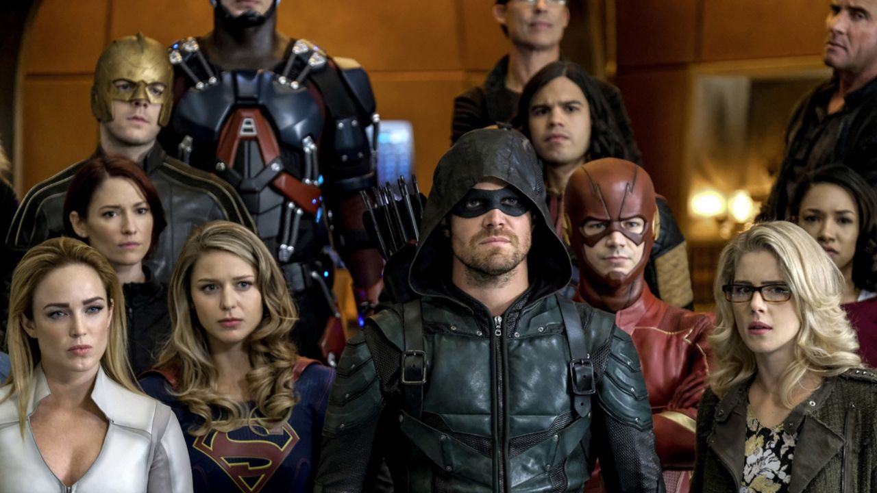 Arrowverse tem futuro na CW? Novo chefe de programação relata momento de incerteza