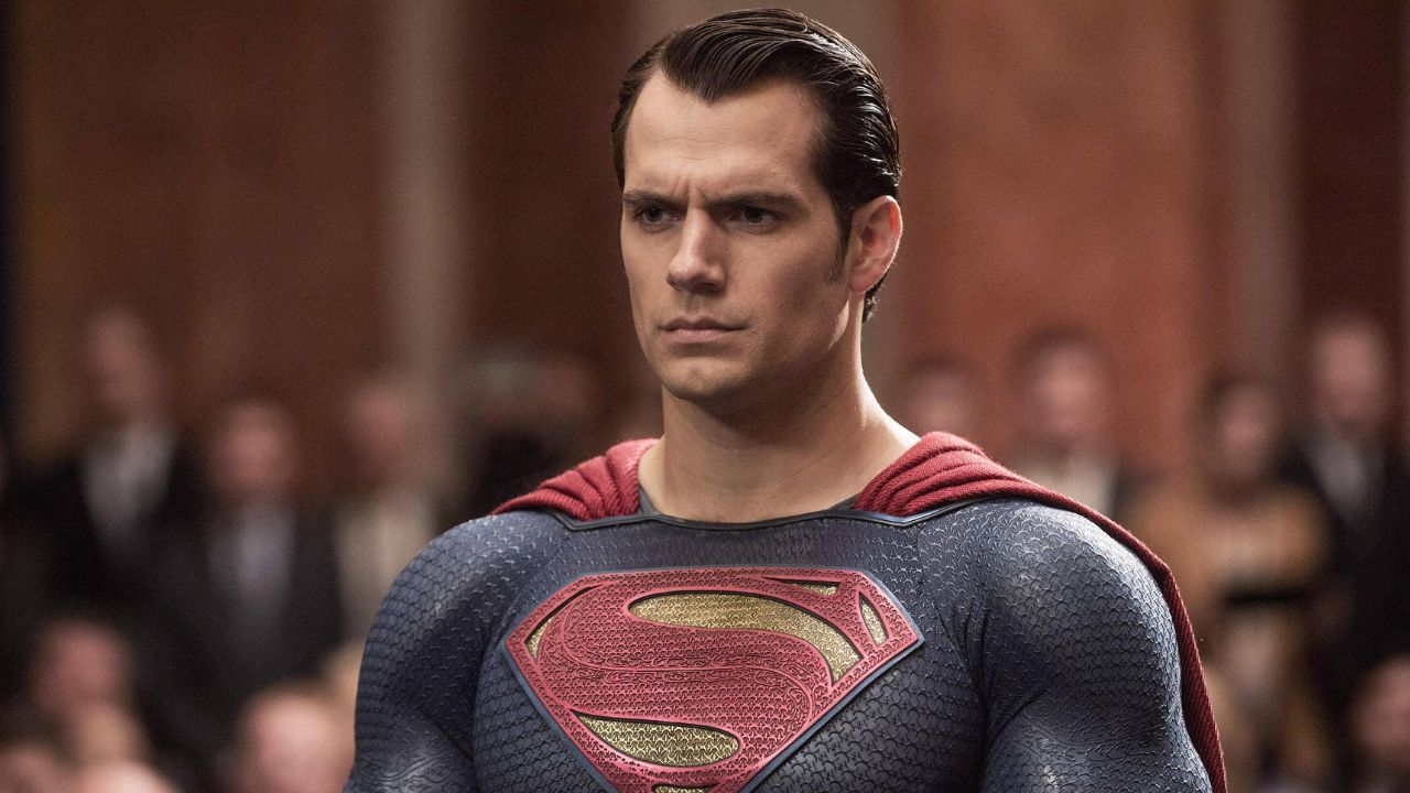 Henry Cavill brinca com cena pós-créditos de “Adão Negro”: “Não tenho sorte”