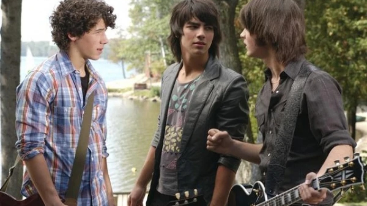 “Connect3”, de ‘Camp Rock’