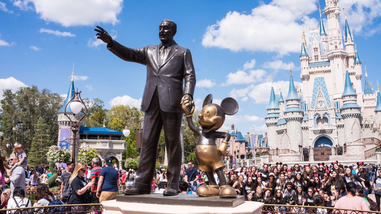5 atrações dos parques da Disney que se transformaram em filmes