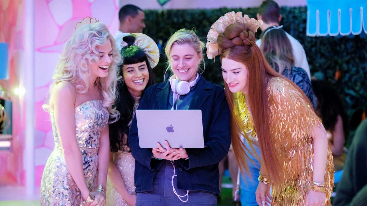 Cena descartada de ‘Barbie’ teria “ópera de peidos”, revela Greta Gerwig