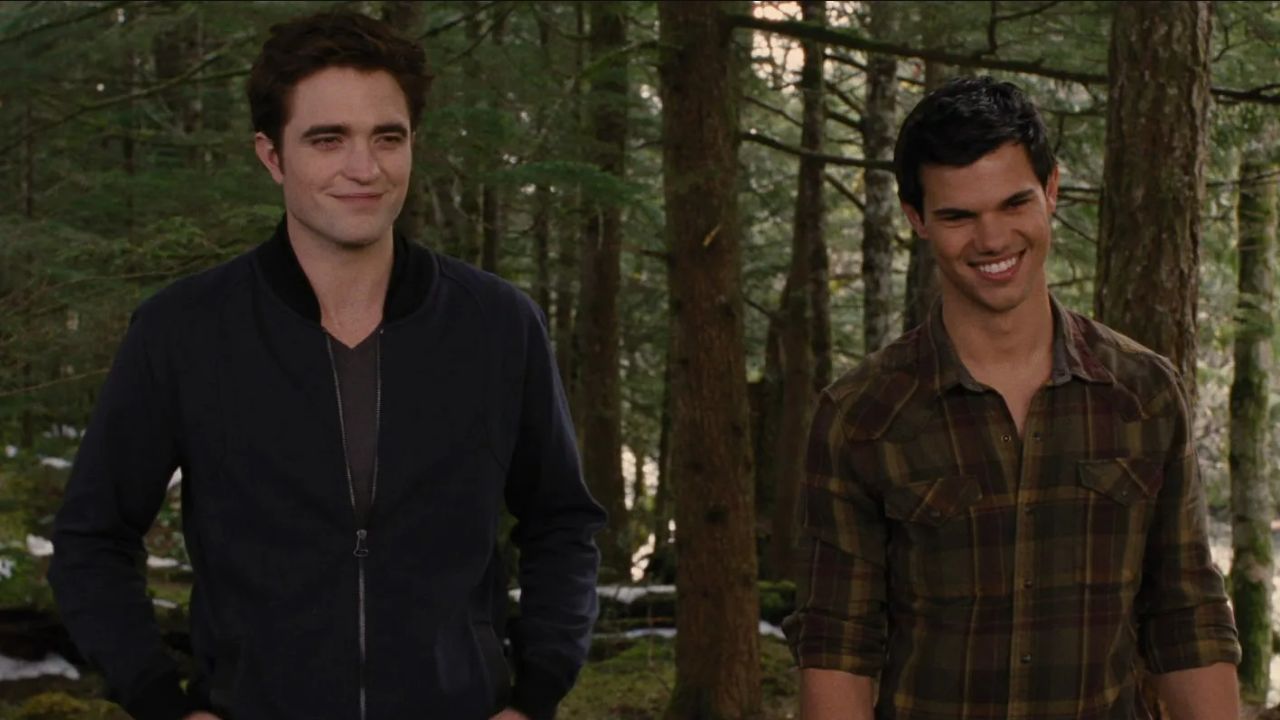 Crepúsculo: 5 fatos sobre a relação de Jacob e Edward que só quem leu os livros sabe