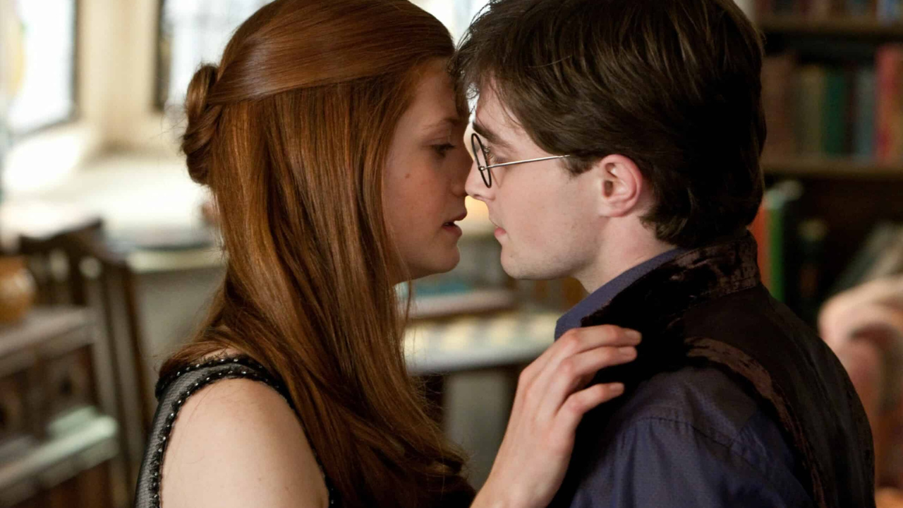 Gina e Harry em 'Harry Potter e as Relíquias da Morte parte 1' 