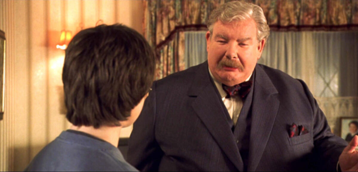 Richard Griffiths — Valter Dursley