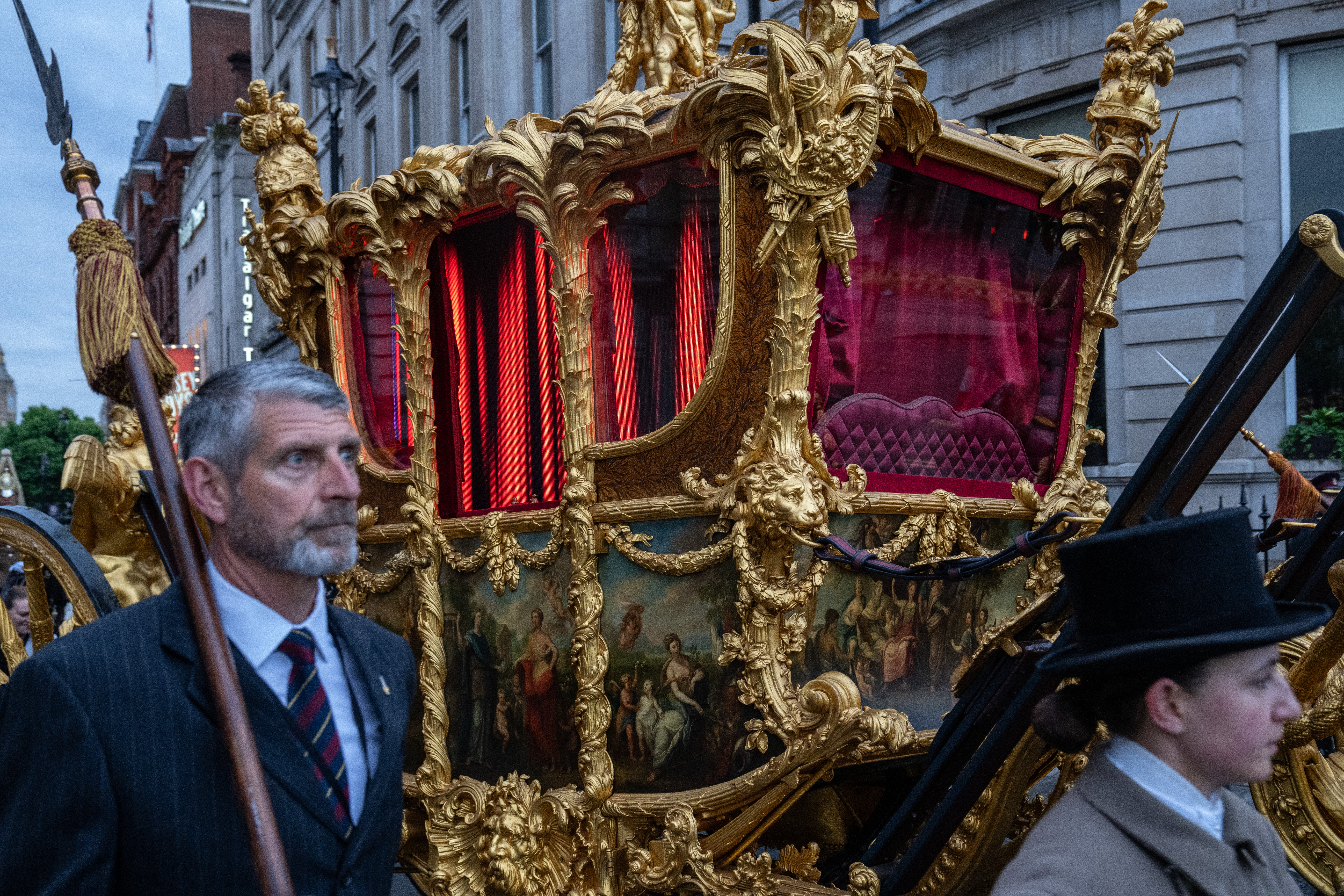 Carruagem folheada a ouro que levará o Rei Charles III para a coroação