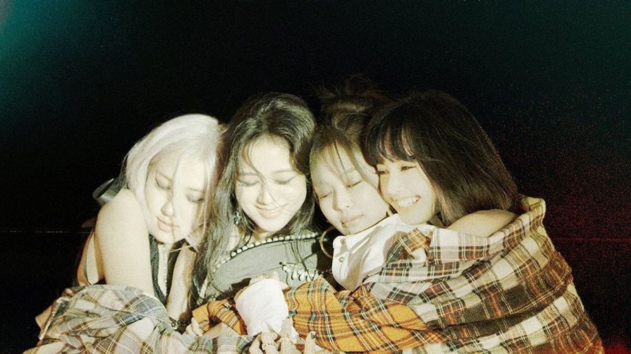 ‘Não falamos sobre isso’, diz Lisa sobre disband do BLACKPINK
