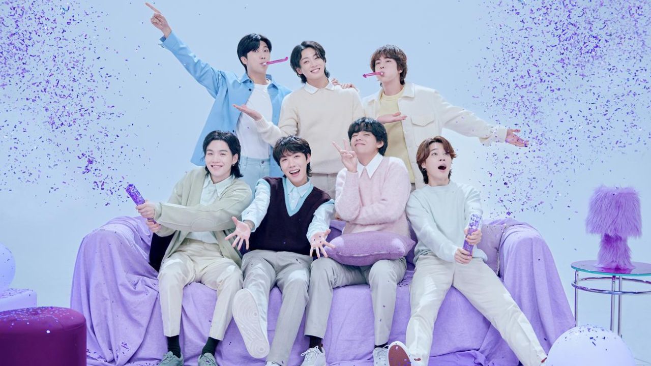 Integrantes do BTS compartilham cartas emocionantes em homenagem aos 10 anos de debut