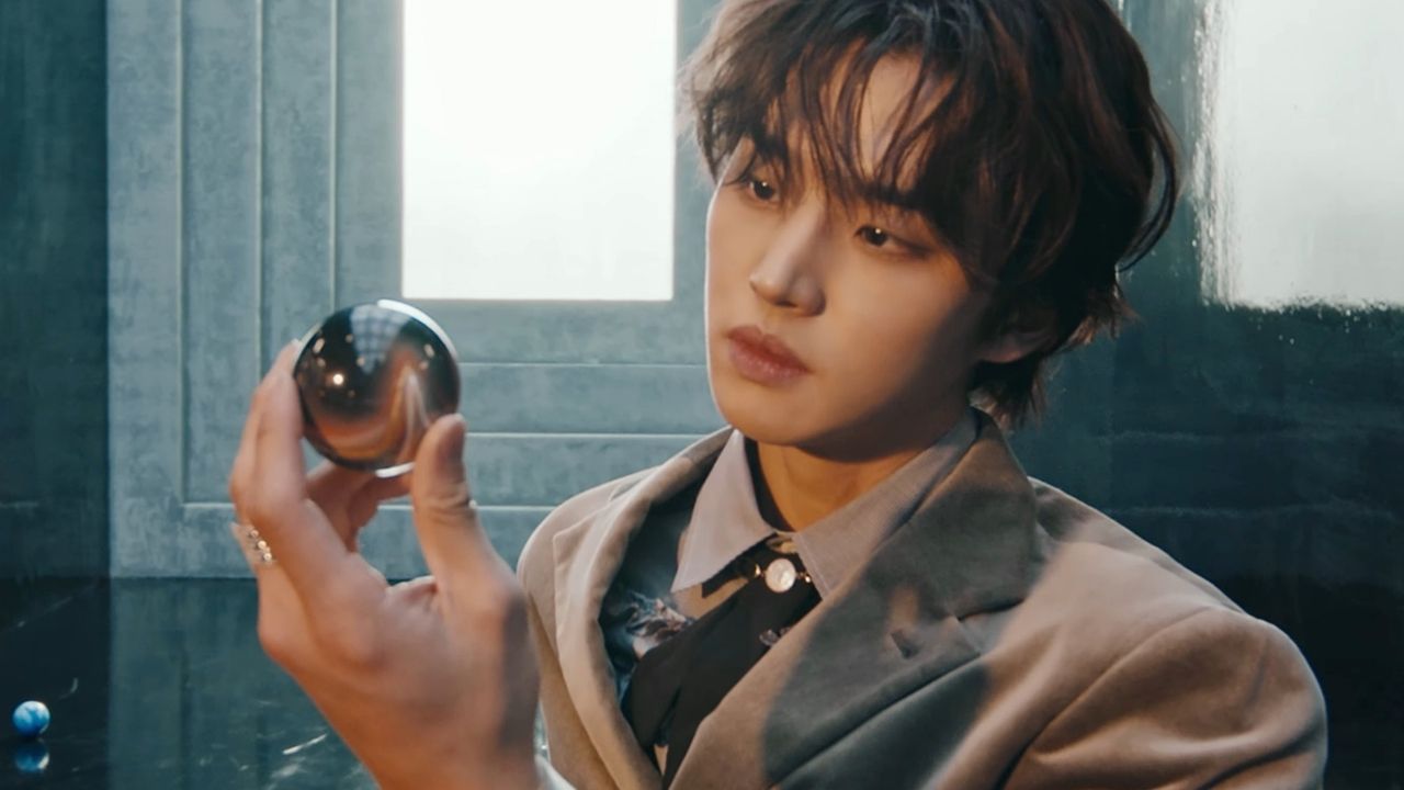 Hongseok, do PENTAGON, anuncia alistamento militar