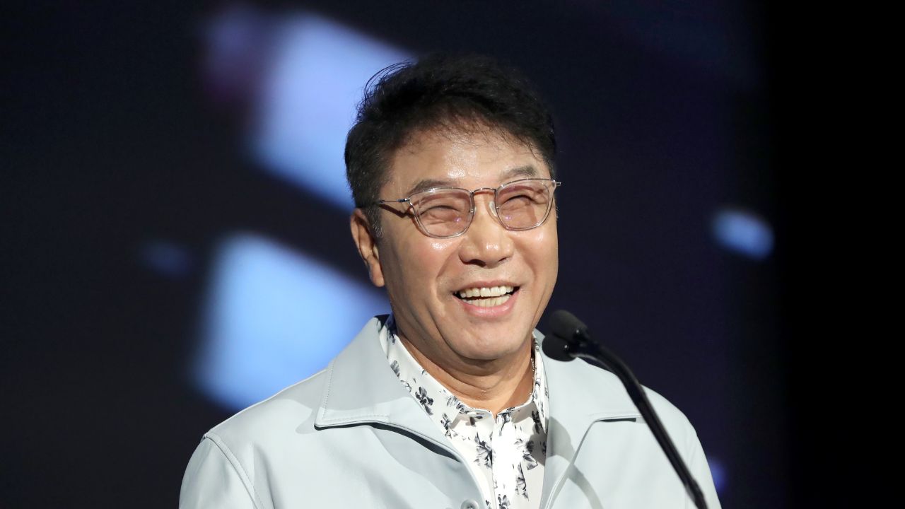 Amazon Prime Video anuncia documentário sobre Lee Sooman, fundador da SM Entertainment