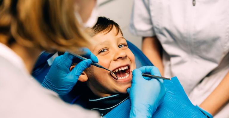 Como nós fazíamos sem dentista?